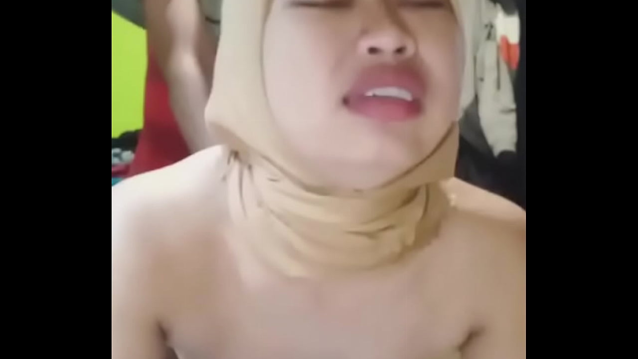 سكس اية خلف وصديقه